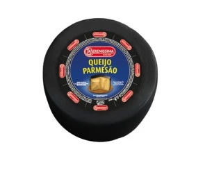 Queijo Parmesão Casca Preta La Serenissima